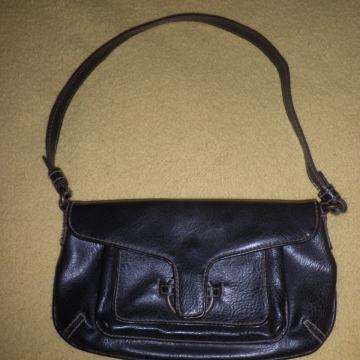 BENETTON - LAGANA ŽENSKA TORBICA 24 x 12cm