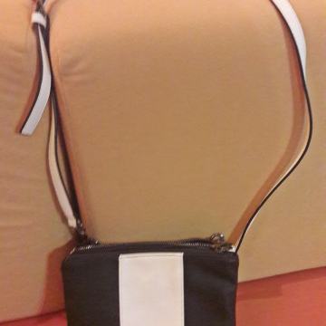 Benetton torbica 2u1, NOVO sa etiketom