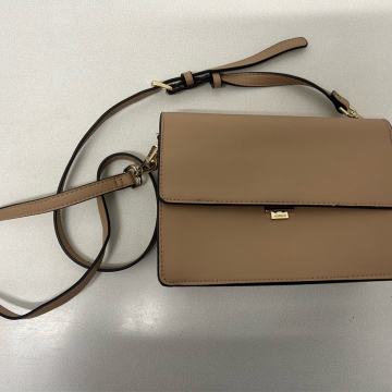 Caprisa torba, jedanput nosena