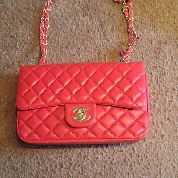Chanel crvena torbica