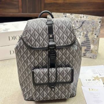 CHRISTIAN DIOR sivi ruksak CD Diamond Canvas