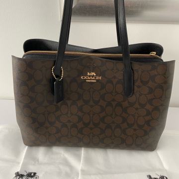 Coach New York originalna ženska torba plaćena 500€ nova