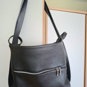 Crna kožna torba- ruksak