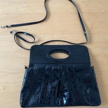 Crna lak ženska torbica