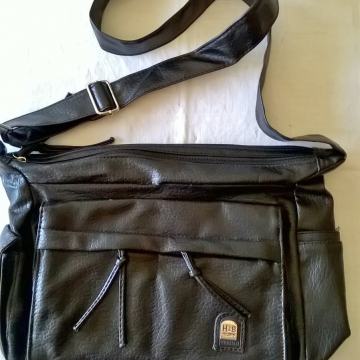 CRNA TORBICA NA RAME ""H&B"