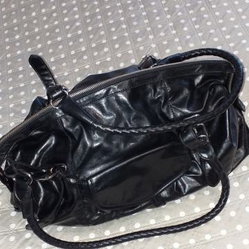 Crna torbica Urban Republic nova