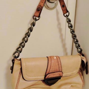 David Jones Zenska Torbica Malo Koristena