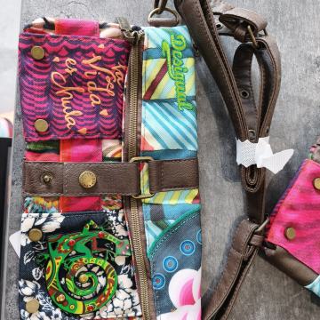 Desigual torbica oko struka