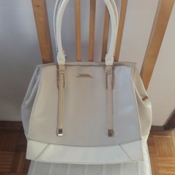 DOCA - ELEGANTNA ŽENSKA TORBICA 32 x 30cm