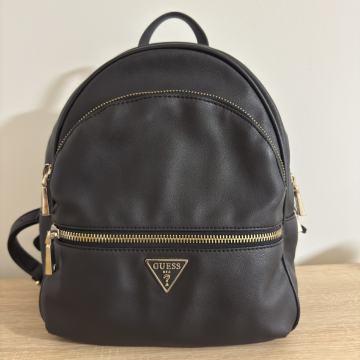 Guess ruksak 27 x 33