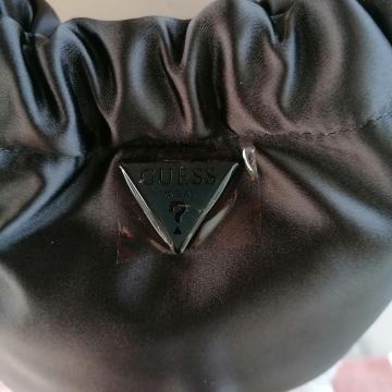 Guess torba nova s etiketom