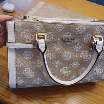 Guess torba