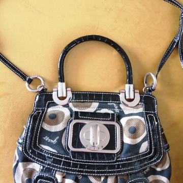 Guess original torbica