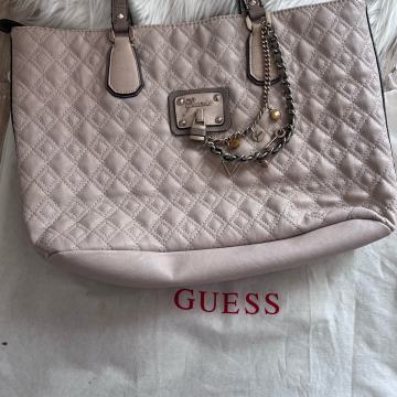 GUESS ŽENSKA TORBICA