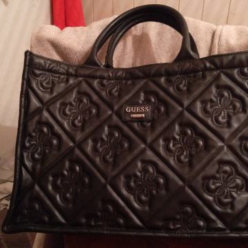 Guess, ženska torbica