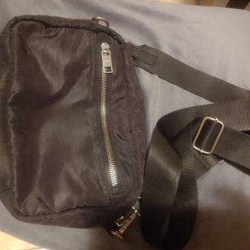 ICONO 13X23X7CM KVALITETNA TORBICA NA RAME