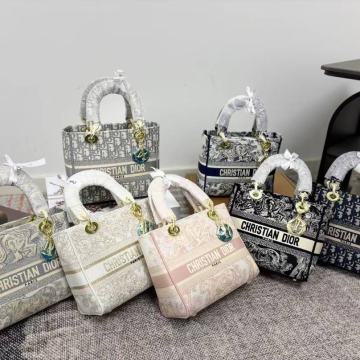 Ženska torba torbica Dior