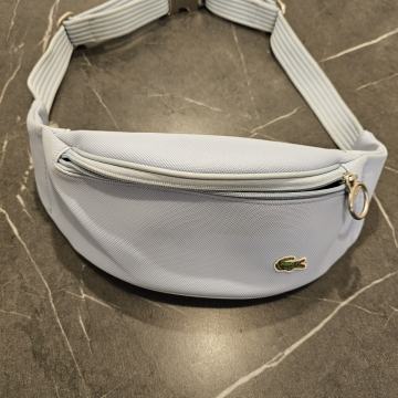 Lacoste torbica oko struka kao nova