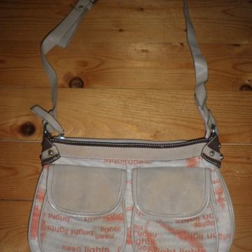 LAGANA ŽENSKA TORBICA 34 x 21cm