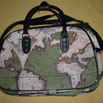 LAGANA ŽENSKA TORBICA 41 x 27cm