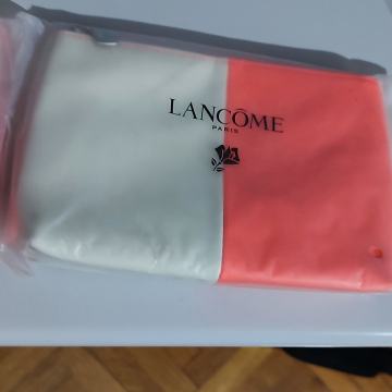 Lancome toaletna torbica zapakirano original