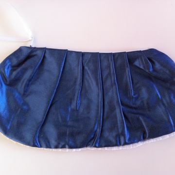 Lijepa višenamjenska torbica