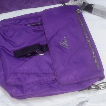 LJUBIČASTA TORBA - NOVO