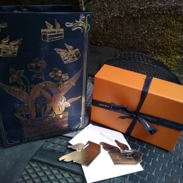 Louis Vuitton Holiday 2025 Limited Edition LOT original ambalaza