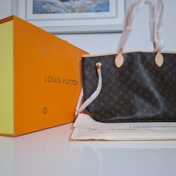 Louis Vuitton Neverfull Koža, NOVO