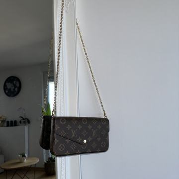 Louis Vuitton Pochette Felicie torbica dostupna odmah