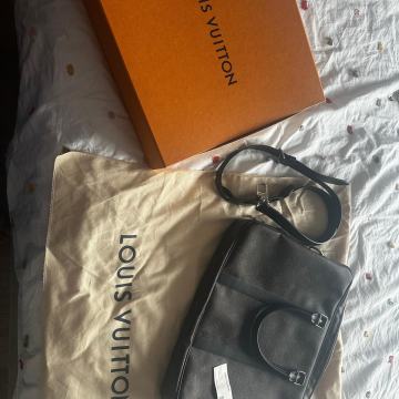 Louis Vuitton Porte Documents Voyage - NOVO - ORIGINAL!!! - samo 700 e