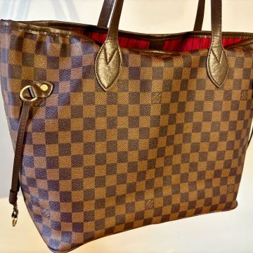 Louis Vuitton torba-odlično stanje