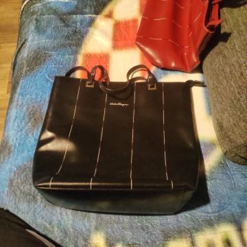 Luksuzna ženska Torba Salvatore Ferragamo