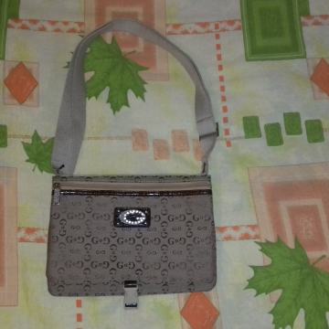 Mala smeđa Go! torbica