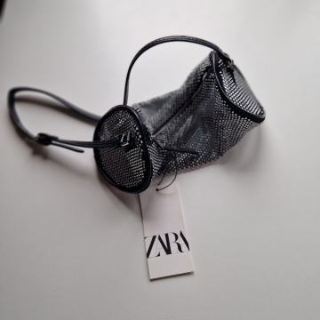 Nova mala torbica Zara