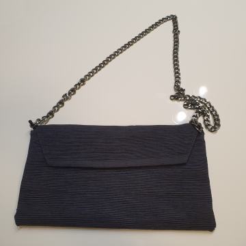 Mala ženska torbica s lancem. Unikat - Rucni rad! Povoljno!