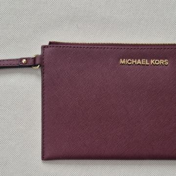 Michael Kors bordo pismo-torbica