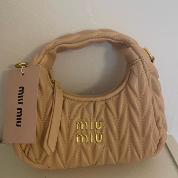 miu miu wander bag