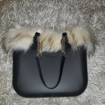 Obag torbica sa krznom