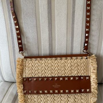 Original Valentino Garavani Rockstud Crossbody