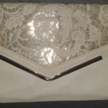 Pismo torba torbica bež čipka zlatna