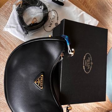 Prada ženska torbica