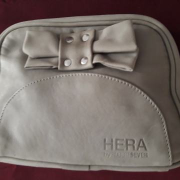 PREDIVAN DIZAJNERSKI NESESER