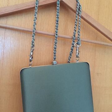Predivna ZARA clutch torbica