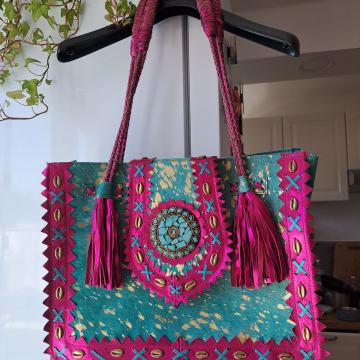 Prekrasna kožna torba