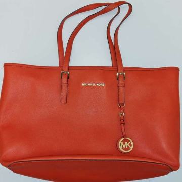 Prekrasna ženska Michael Kors torba shopper