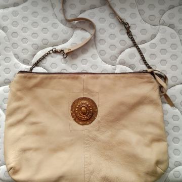 Prelijepa bež torba od prave kože, kupljena u Milanu