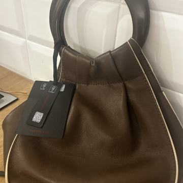 Prodaja zenske torbice