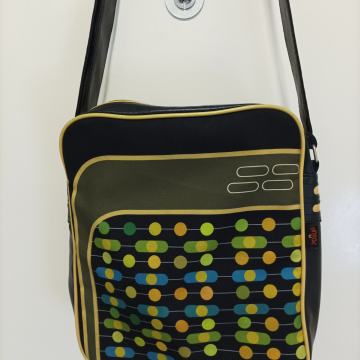 DIZAJNERSKA RETRO TORBA