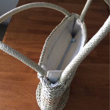 Ručna pletena torbica